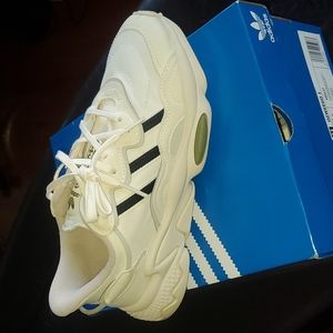 Adidas Ozweego sneakers sz 5.5 kids 7.5 women's. Off white, black. NWT.
